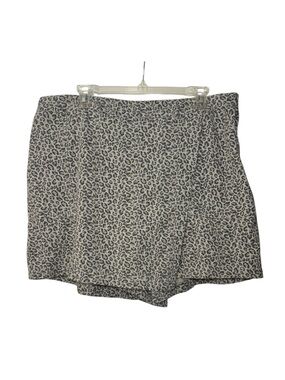 Gilli Leopard Print Skort in Tan and Black With Pockets